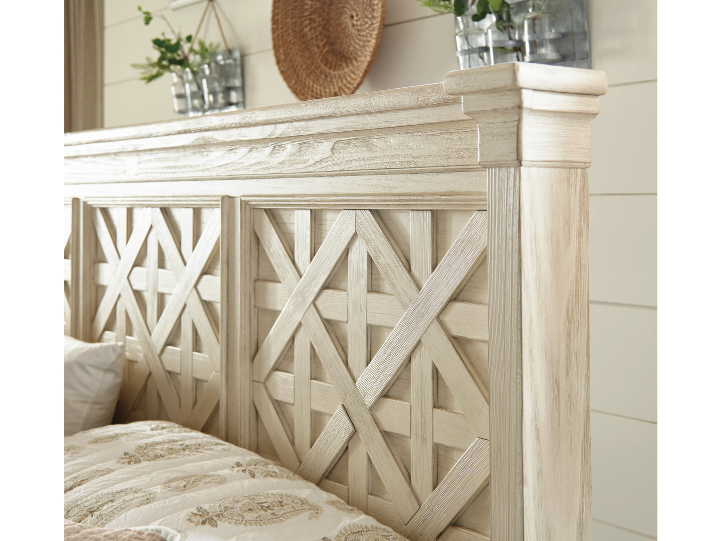 Bolanburg Panel Bed